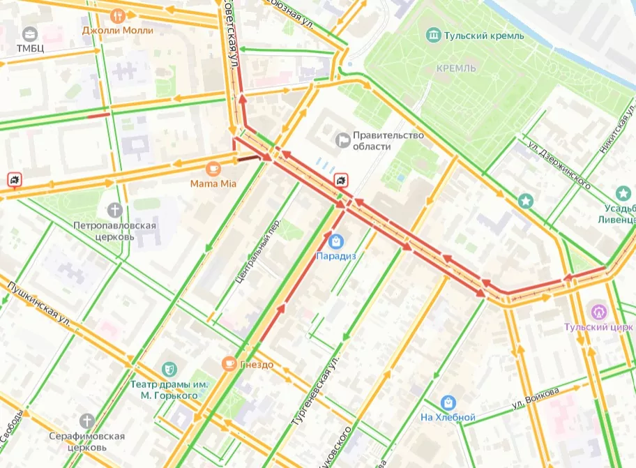 В центре Тулы образовалась пробка из-за ДТП на улице Советской