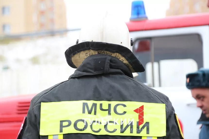 Тульские спасатели отработали действия при пожаре в торговом центре «Зельгрос»