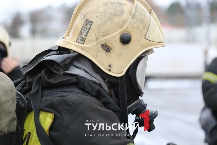 Тульские спасатели отработали действия при пожаре в торговом центре «Зельгрос»