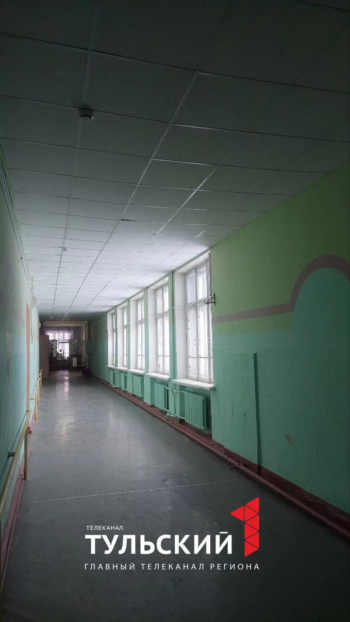 В Туле после обрушения потолка отремонтируют школу на улице Металлургов