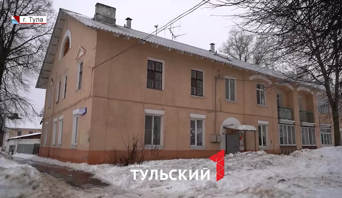 Жители двухэтажки в Туле остались без газа из-за схода снежной лавины с крыши
