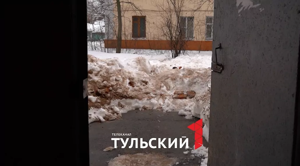 Жители двухэтажки в Туле остались без газа из-за схода снежной лавины с крыши