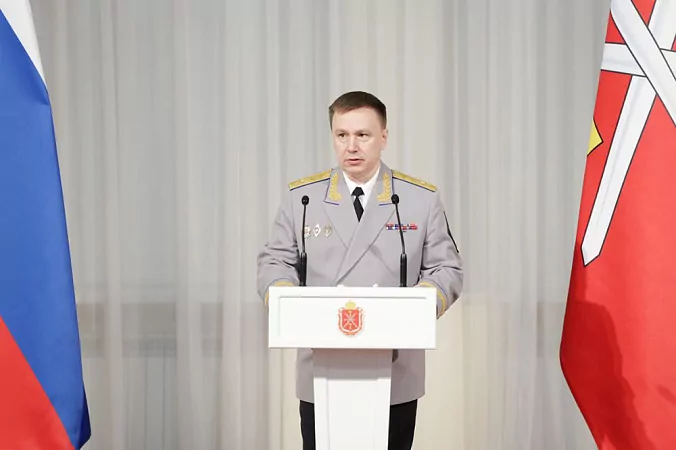 Алексей Дюмин вручил награды отличившимся сотрудникам ФСБ