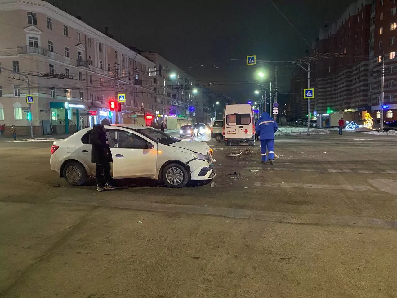 На Красноармейском проспекте в Туле карета скорой помощи попала в ДТП