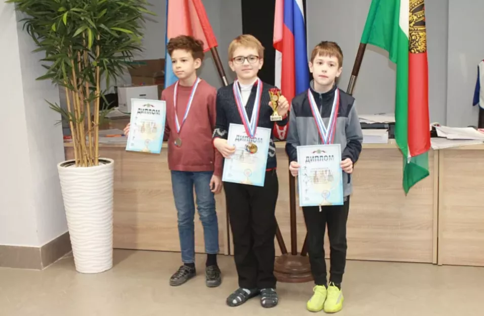 Тульские шашисты завоевали 9 медалей на Чемпионате и Первенстве Центральной России