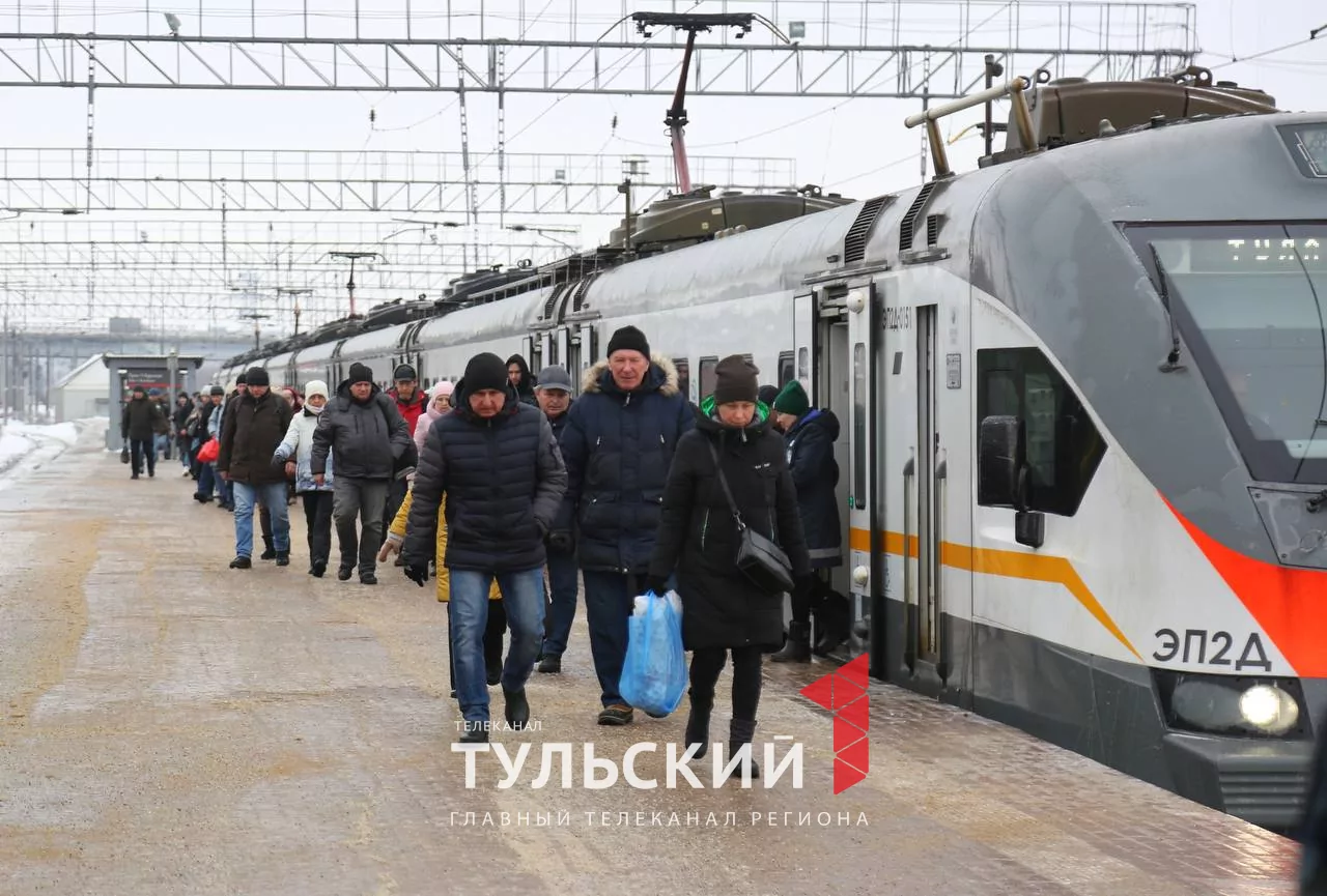 Тулякам рассказали, что делать, если в поезде столкнулись с дебоширом