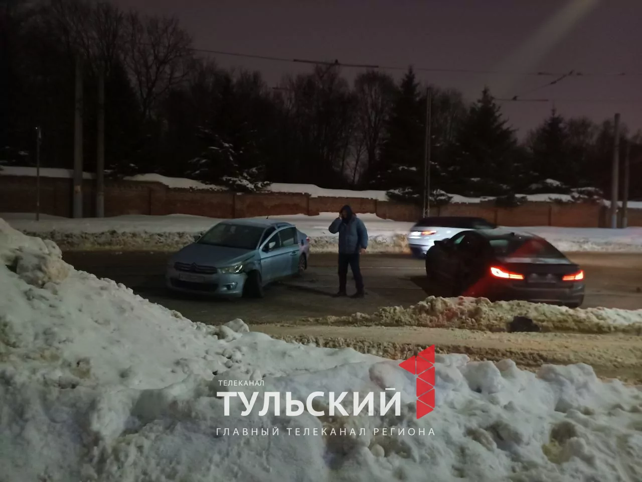 В Туле произошло ДТП на трамвайных путях