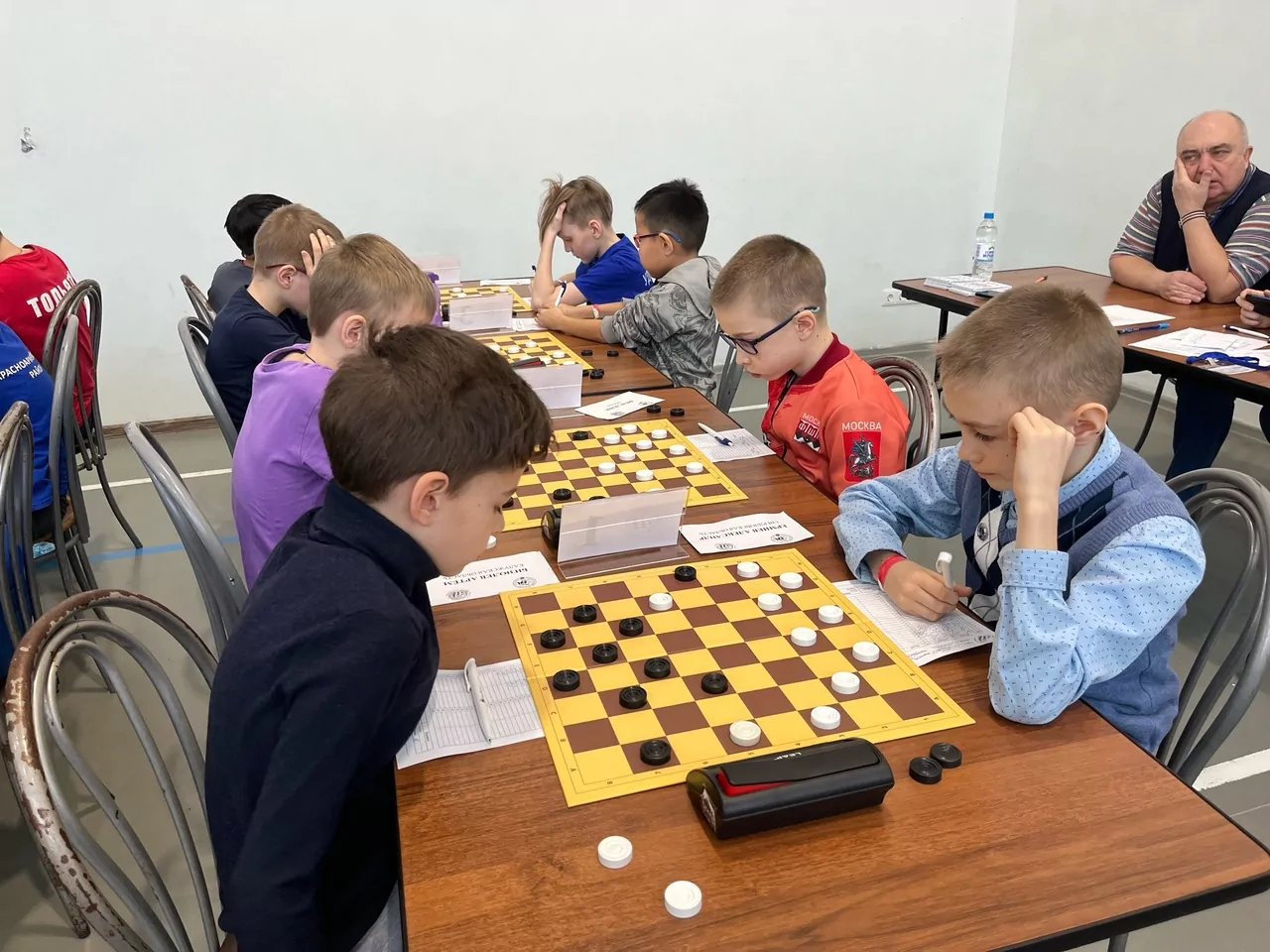 Юный туляк отправится на первенства Европы и мира по русским шашкам