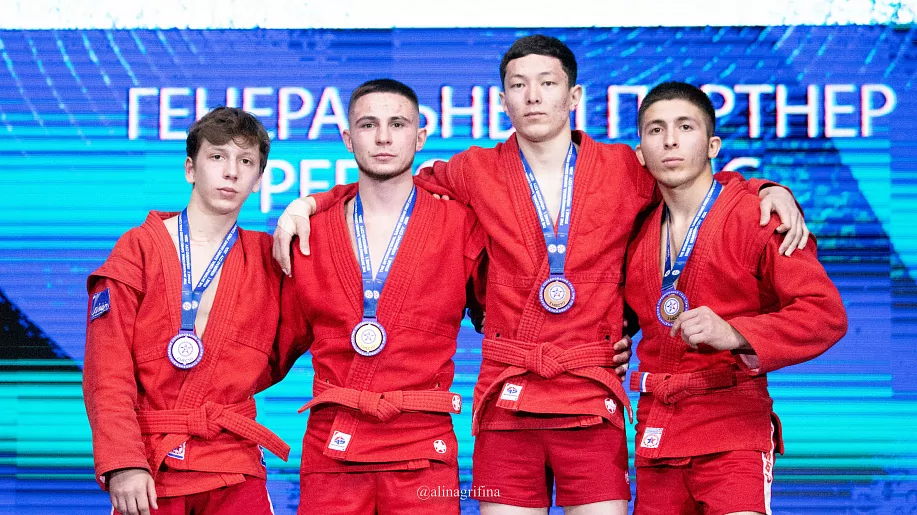 Туляк завоевал серебро на международном Гран-При по самбо