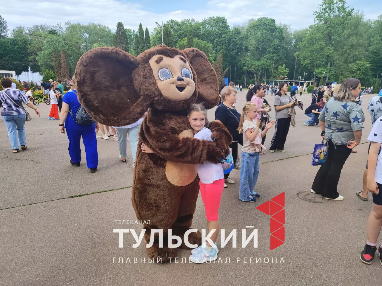 В Центральном парке Тулы исполнили каверы на Диму Билана и показали выступление джигитов