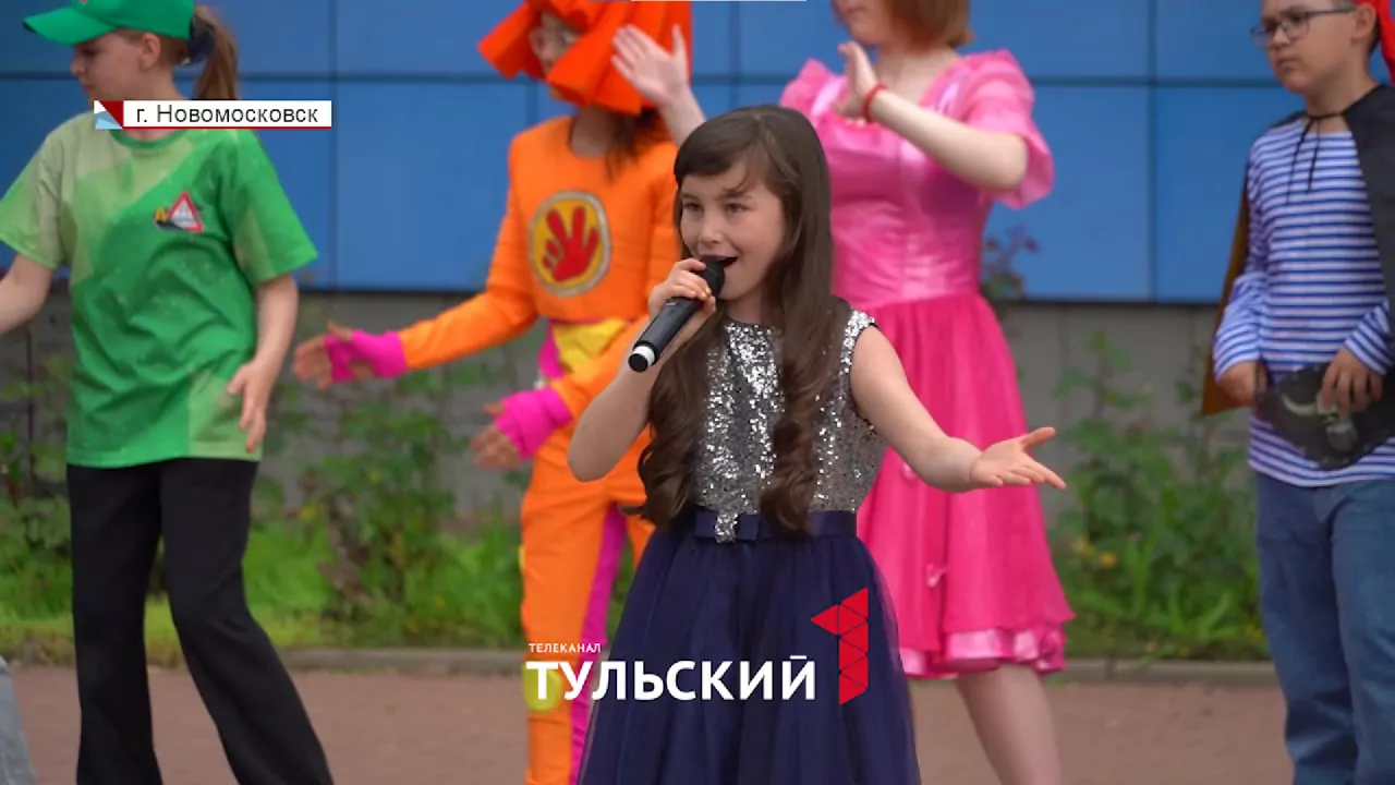 В Новомосковске на детской железной дороге малышам рассказали о ПДД