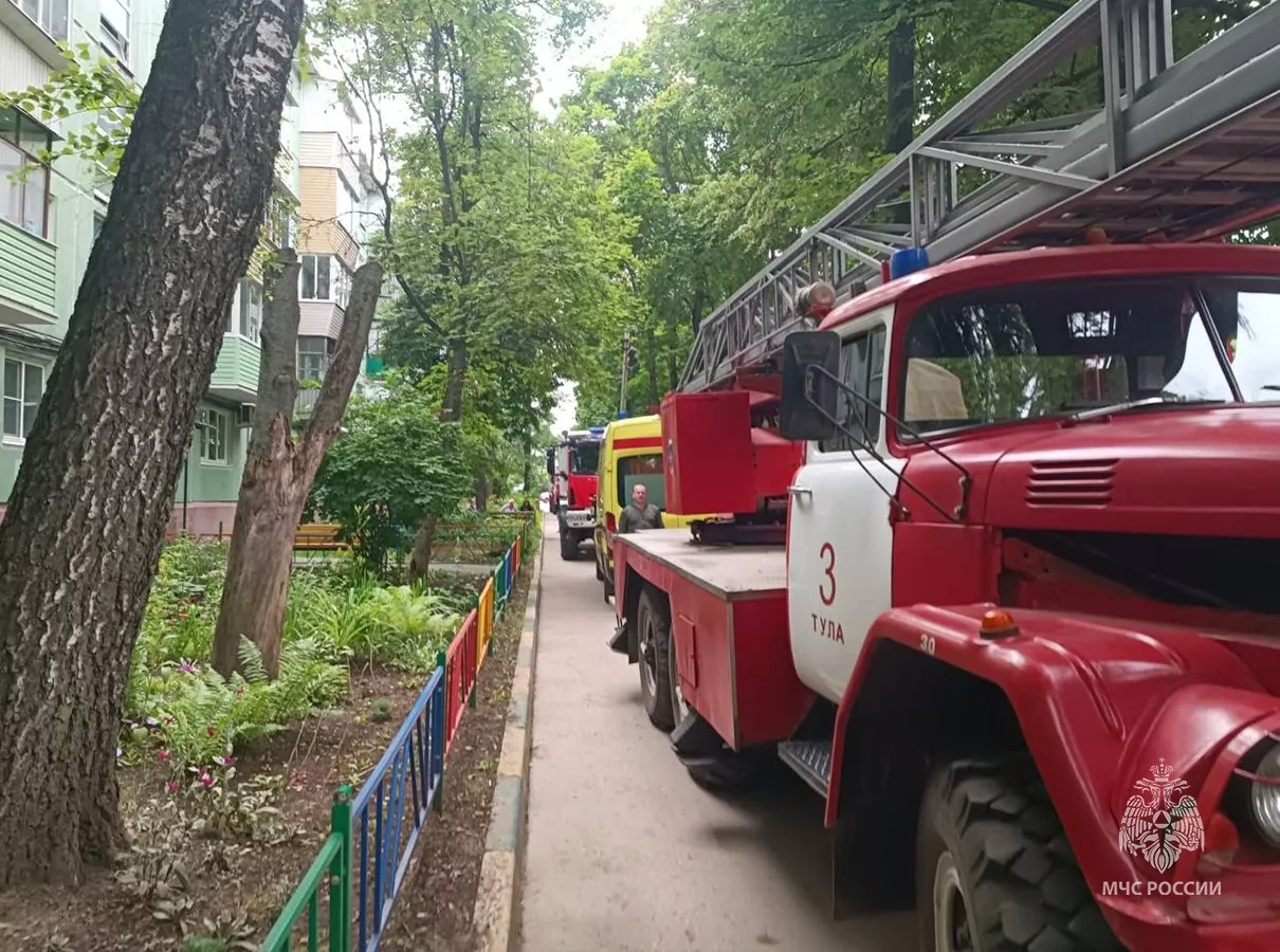 В Туле загорелась квартира на улице Металлургов