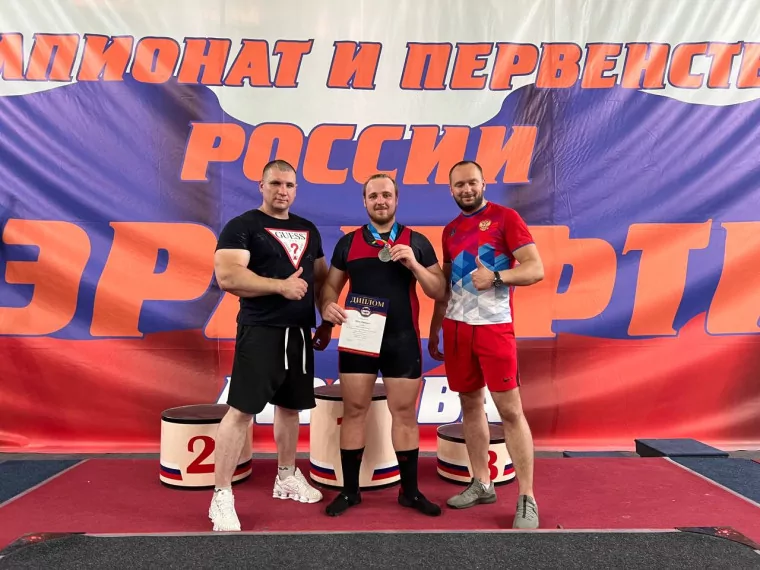 Туляк стал серебряным призером первенства России по пауэрлифтингу