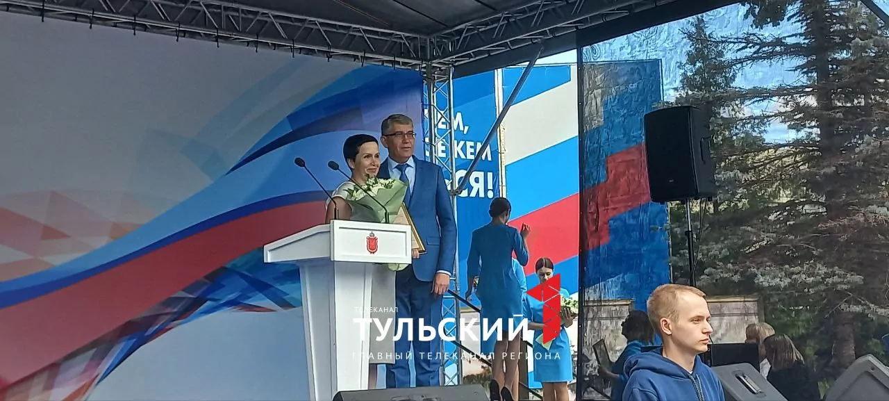 Дмитрий Миляев наградил отличившихся оружейников