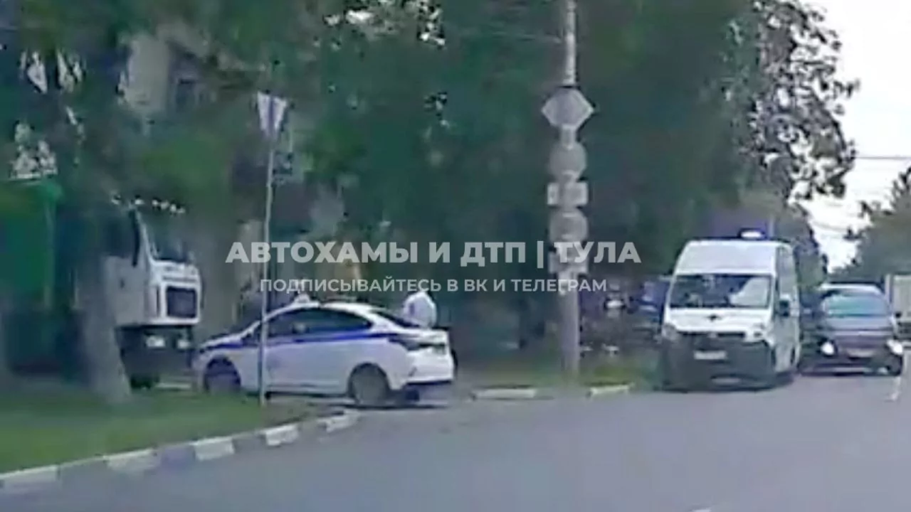 В Туле грузовик сбил 11-летнего велосипедиста