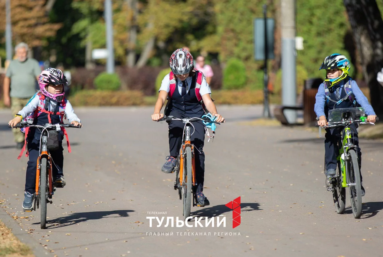 Как туляки провели последний теплый день года: фоторепортаж
