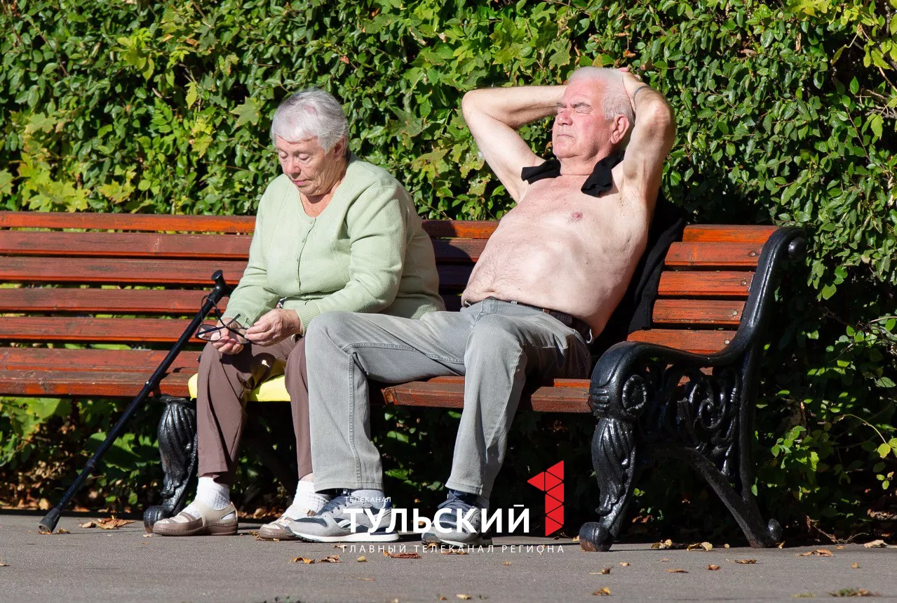 Как туляки провели последний теплый день года: фоторепортаж
