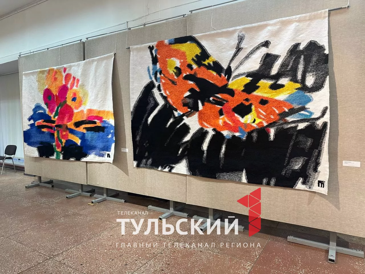 В Туле открылась выставка гобеленов ручной работы из шерсти и льна