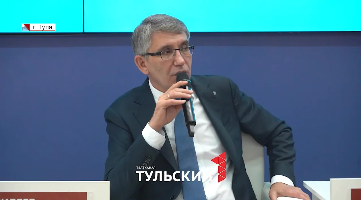 Каким должен быть идеальный госслужащий: мнение тульских студентов