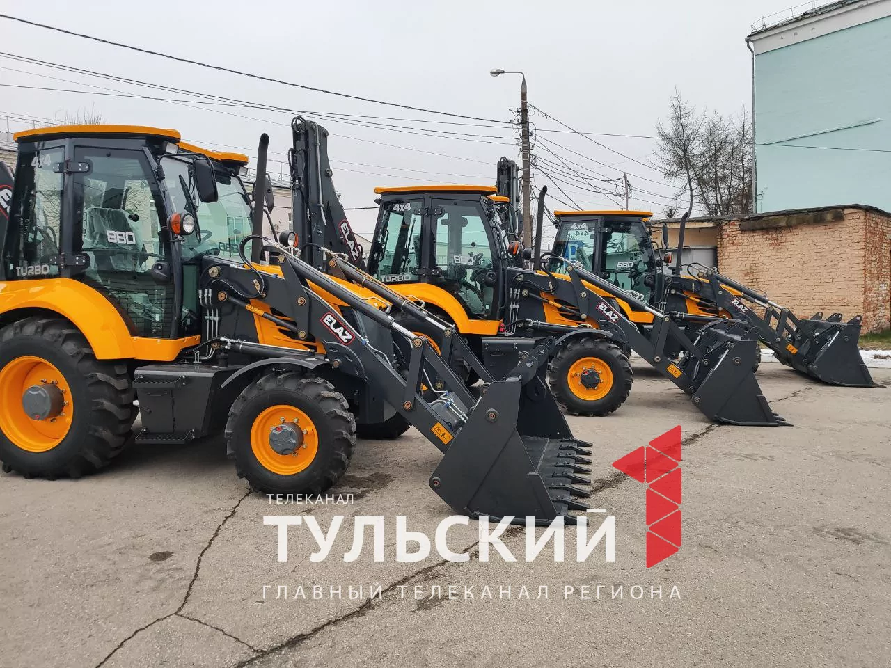 Министр ЖКХ рассказал, куда обращаться тулякам, если коммунальщики не убирают снег