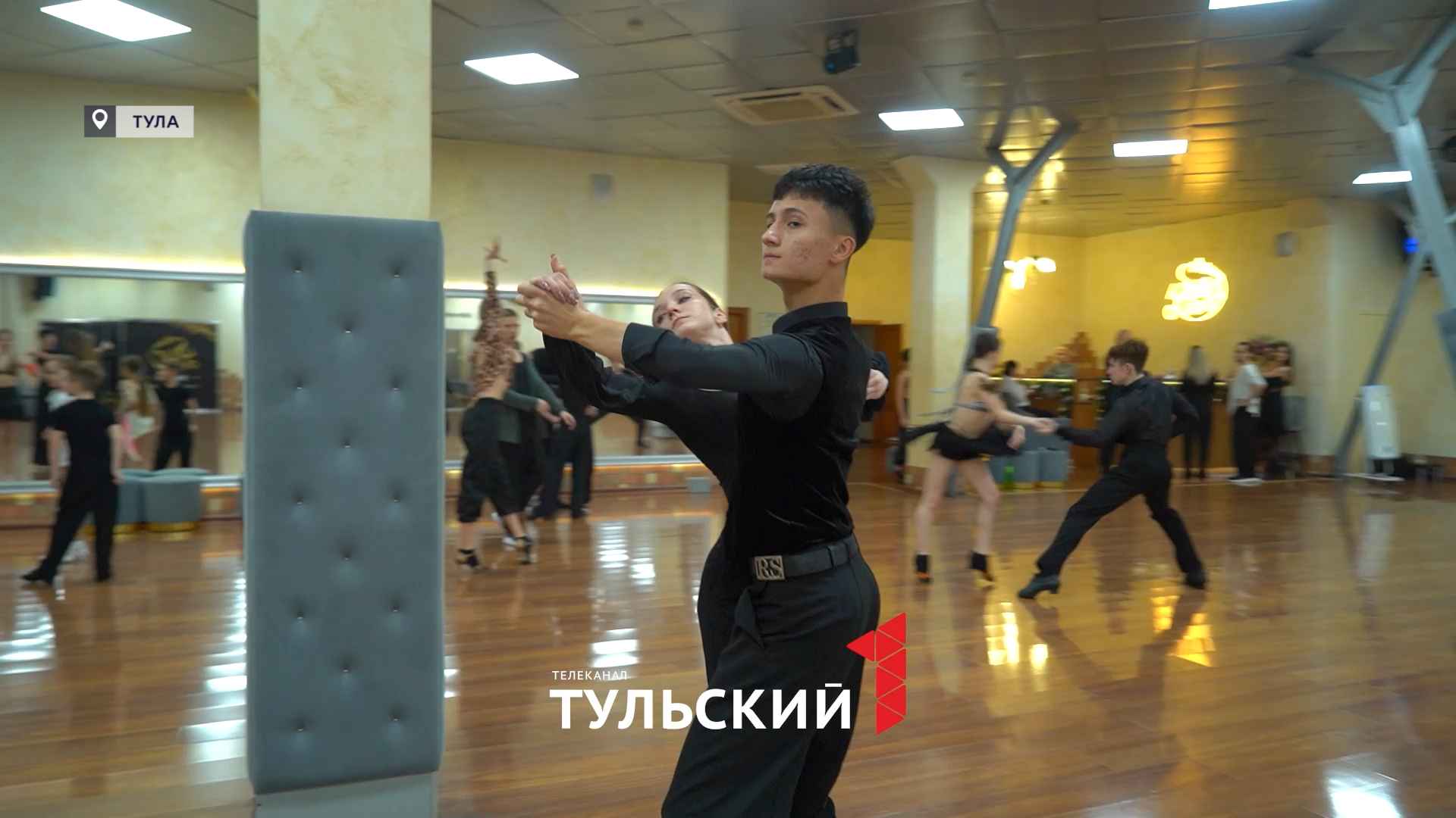 Танцоры клуба "Star Line" привезли с соревнований десятки медалей