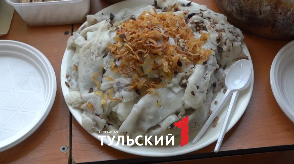 Вьетнамский Новый Год: как его отмечают и какие блюда ставят на стол