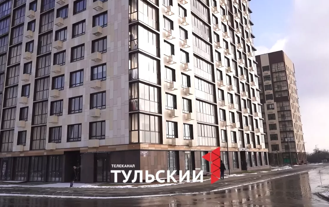 Туляки получили ключи от квартир в новом ЖК и подарки от застройщика