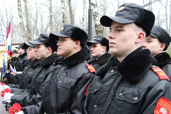 Под Тулой кадеты почтили память героя Советского Союза Василия Чуйкова
