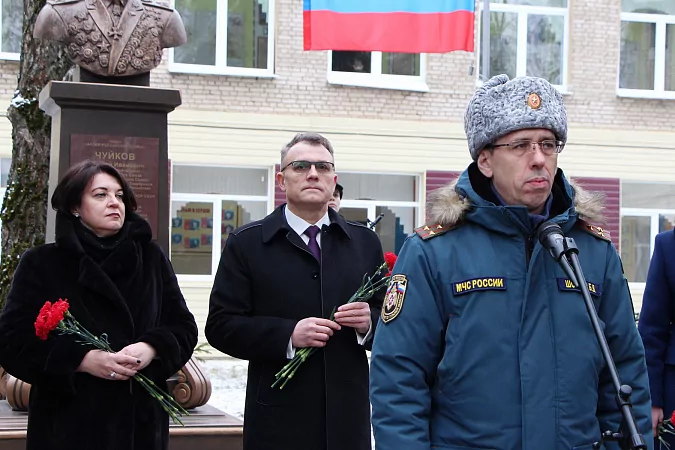 Под Тулой кадеты почтили память героя Советского Союза Василия Чуйкова