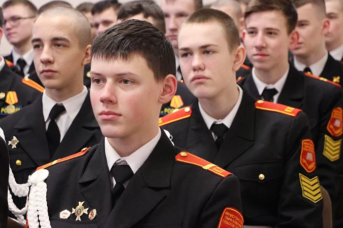 Под Тулой кадеты почтили память героя Советского Союза Василия Чуйкова