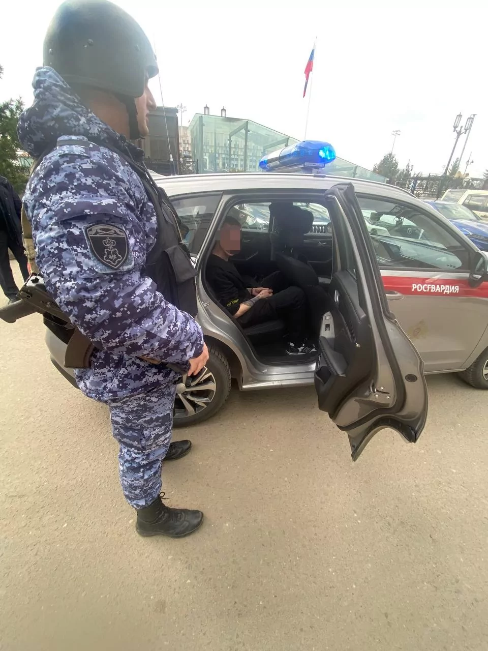 Туляк устроил дебош в торговом центре "Гостиный двор"