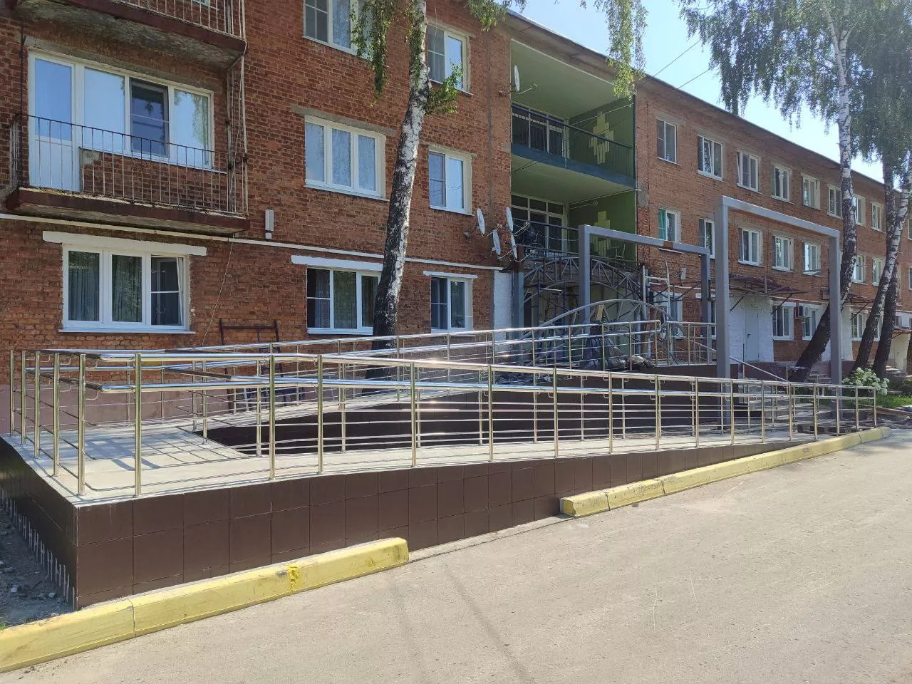 В Первомайском доме-интернате стартовал ремонт входных групп