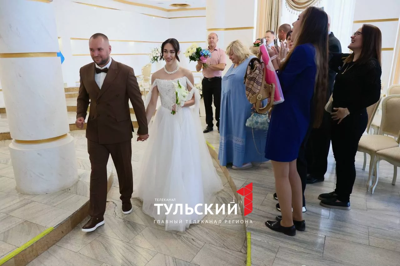 В Туле 25 августа произошел свадебный бум