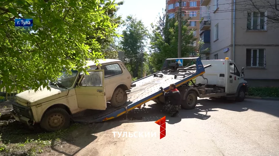Как освободить парковочное место во дворе от автохлама