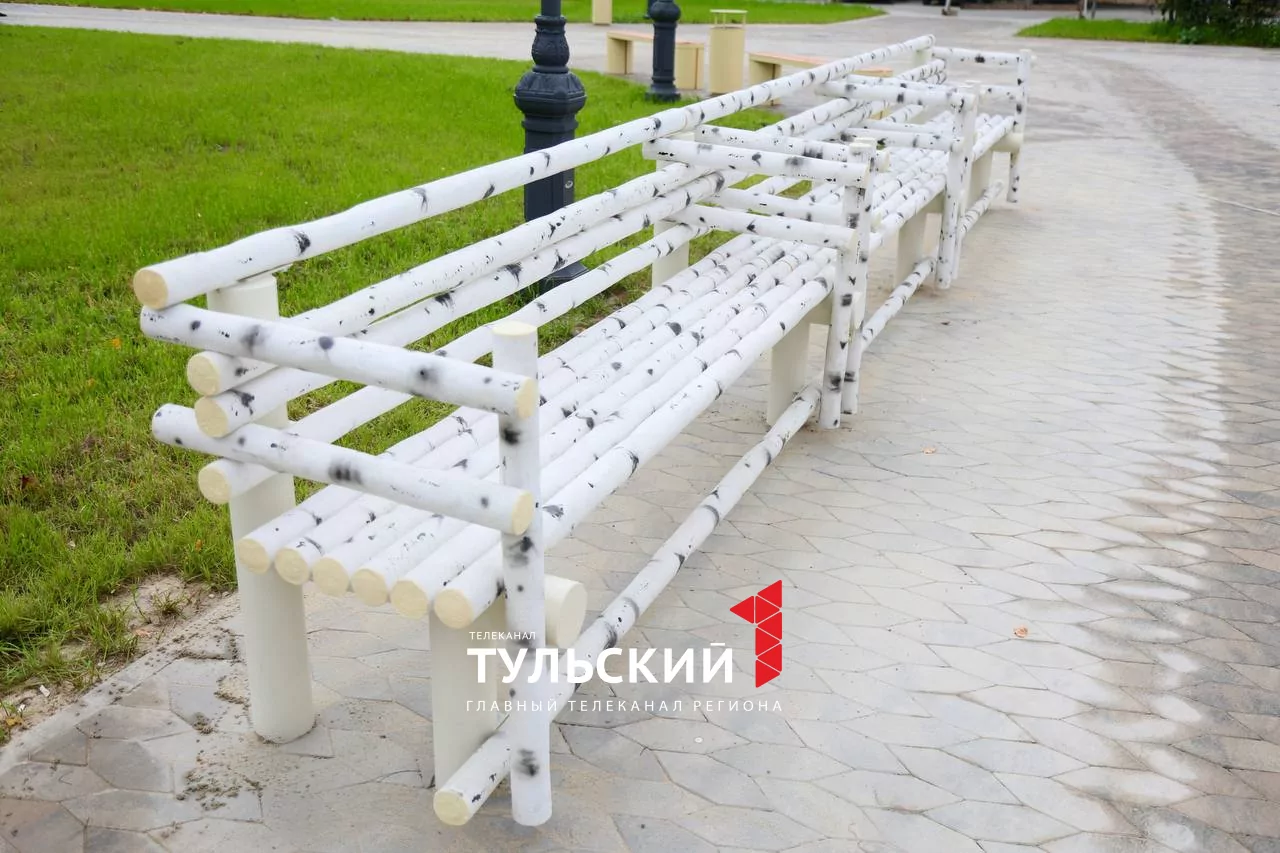 Обновленный Толстовский сквер в Туле оформили в стиле Ясной Поляны