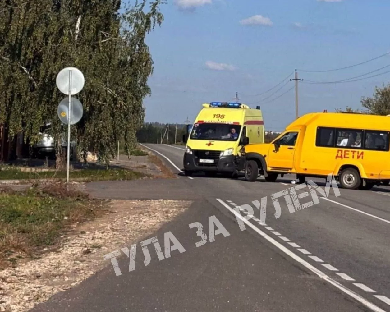 Под Киреевском произошло ДТП с участием школьного автобуса
