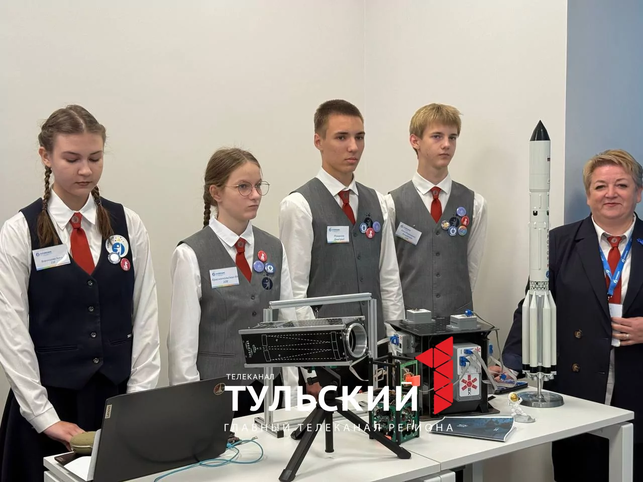 Ученики новомосковского "Созвездия" взяли интервью у Дмитрия Миляева