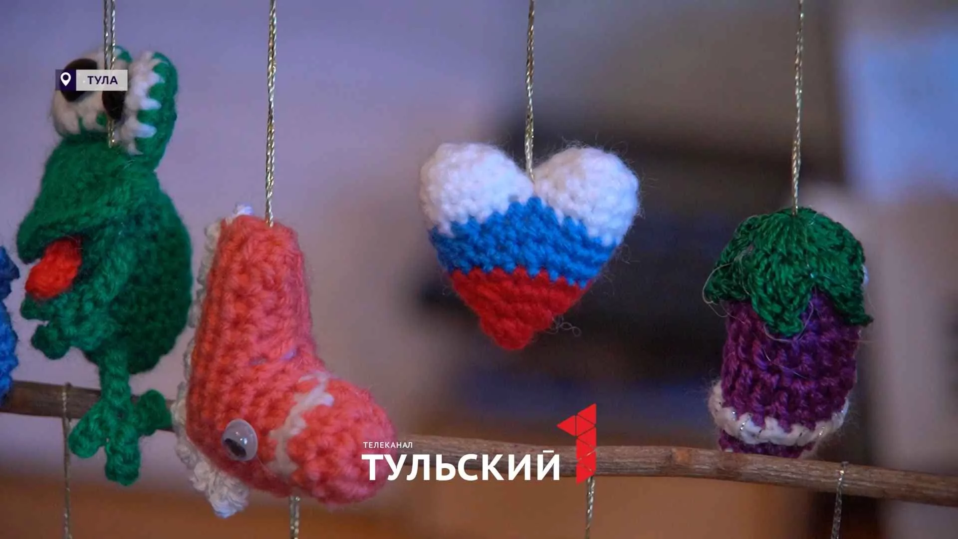 74-летняя тулячка делает вязаные обереги для бойцов СВО