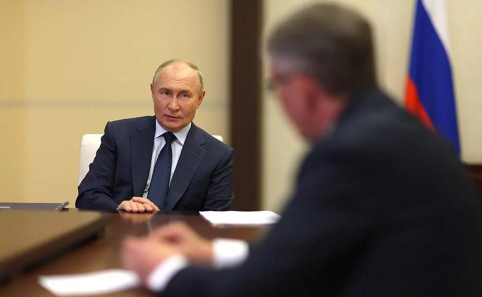 Дмитрий Миляев поздравил Владимира Путина с Днём рождения