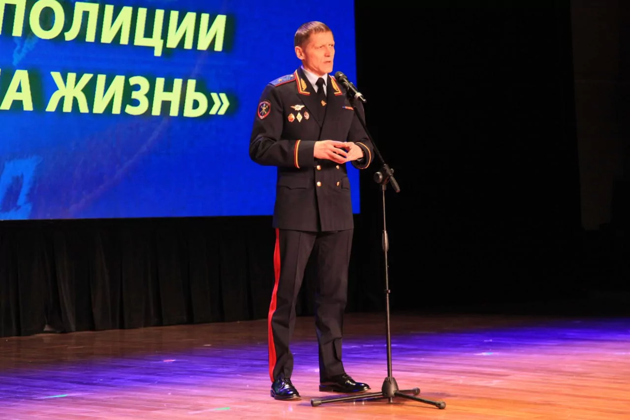 В Туле прошла премьера документального фильма о буднях сотрудников полиции «Наша служба. Наша жизнь»