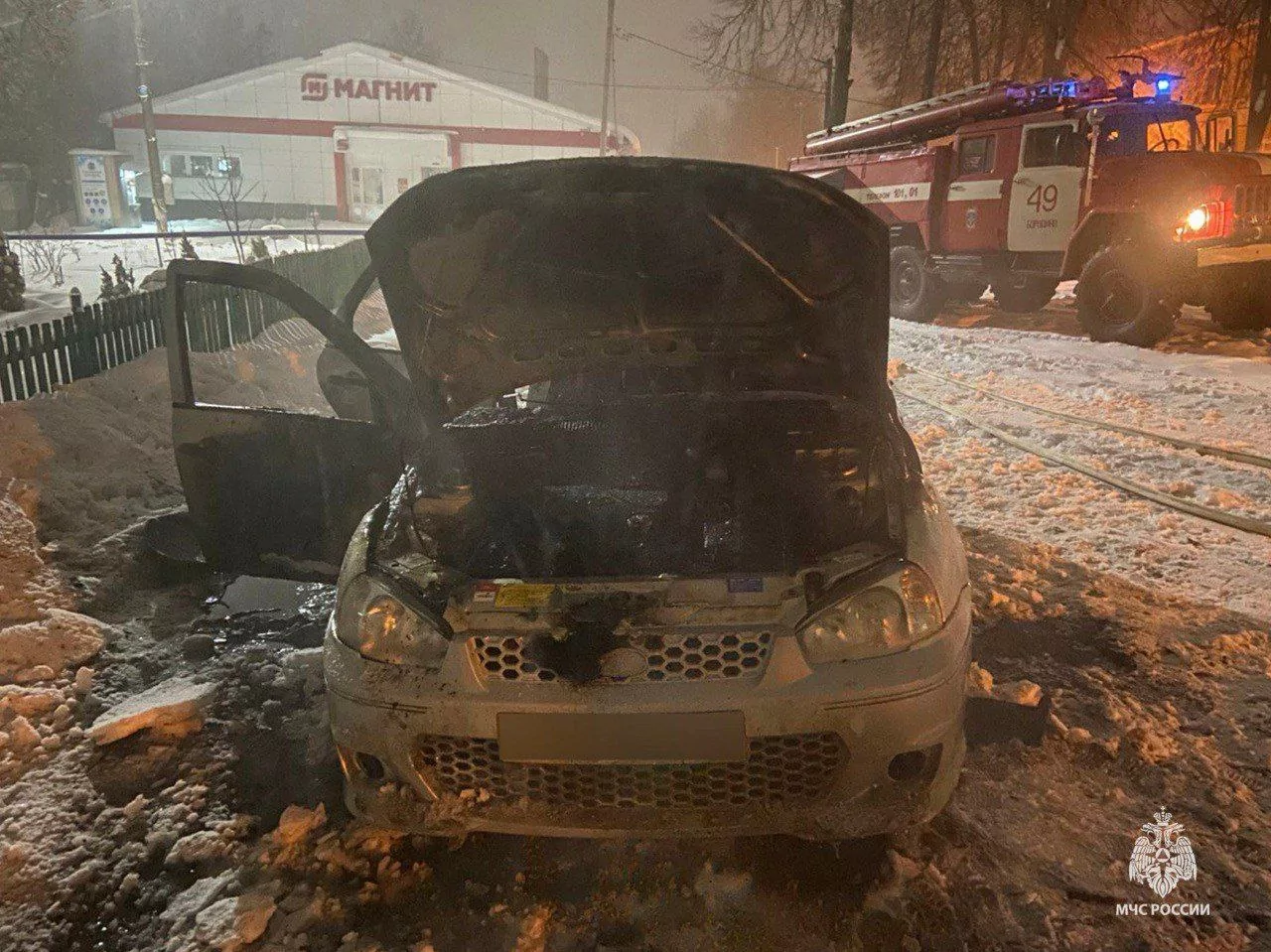На улице Седова в Туле сгорел гараж