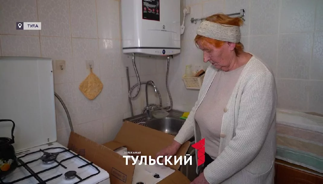 80-летняя тулячка осталась без горячей воды в морозы
