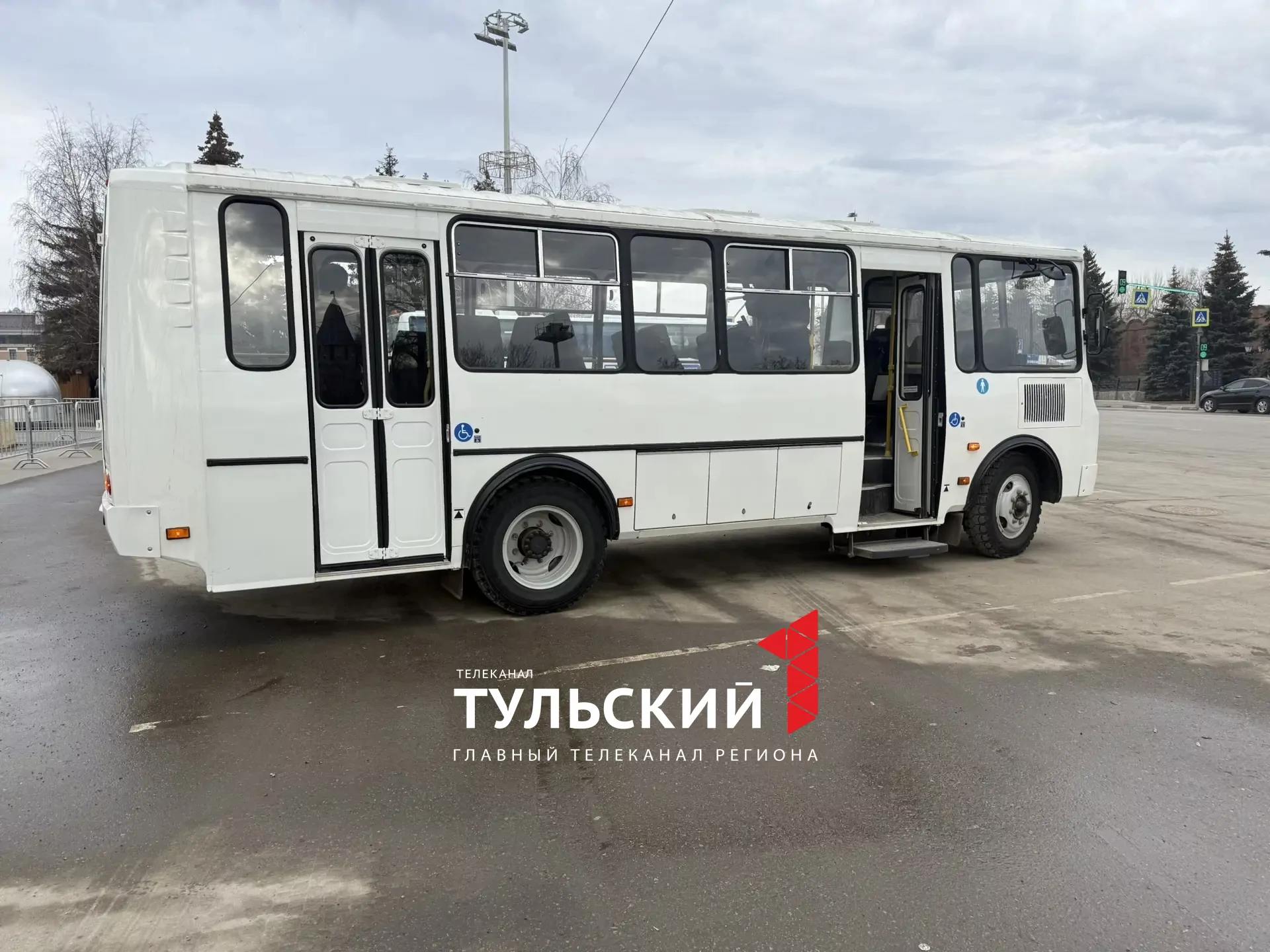 Инвалиды в Туле могут записаться на бесплатные экскурсии на социальном автобусе