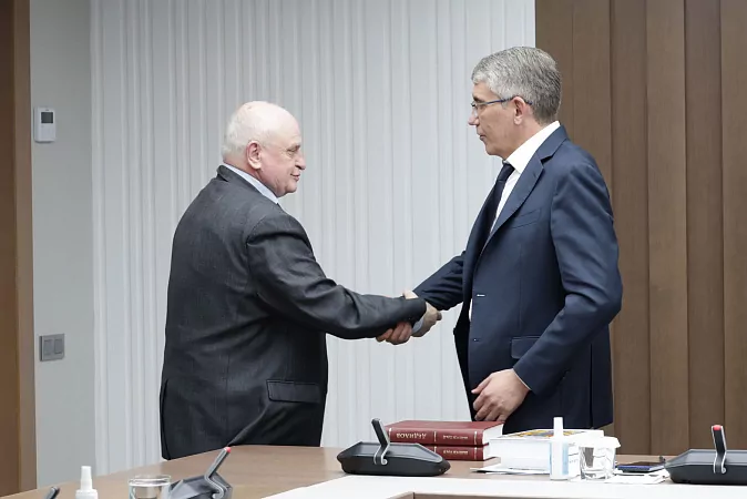 Туляк попросил Миляева написать предисловие к книге про боевой путь рабочего полка