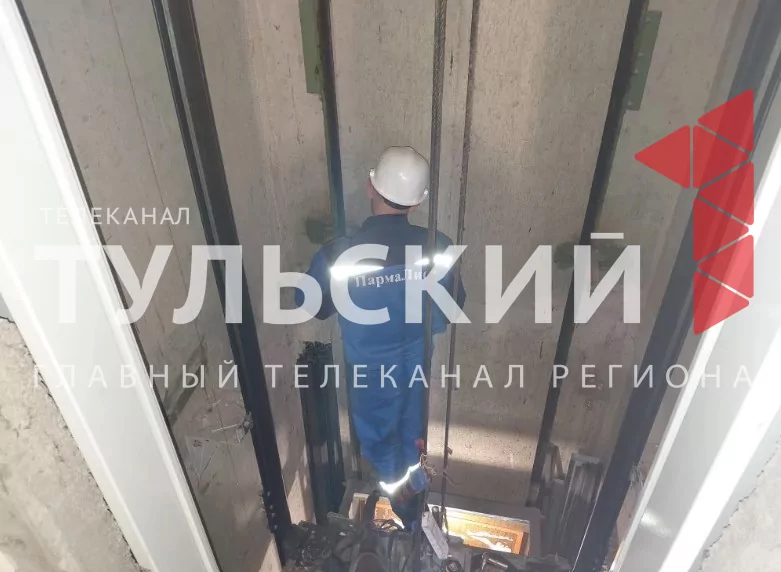 В шести районах Тульской области заменят лифты в 2026 году