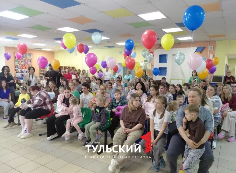 Пациентов тульского центра детской психоневрологии поздравили с Днем защиты детей