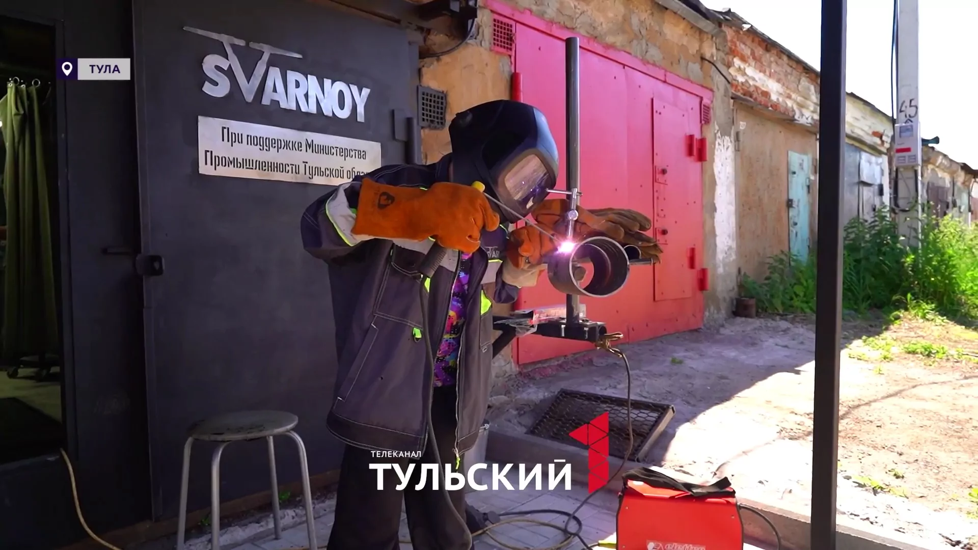 10-летняя девочка из Тулы освоила профессию сварщика