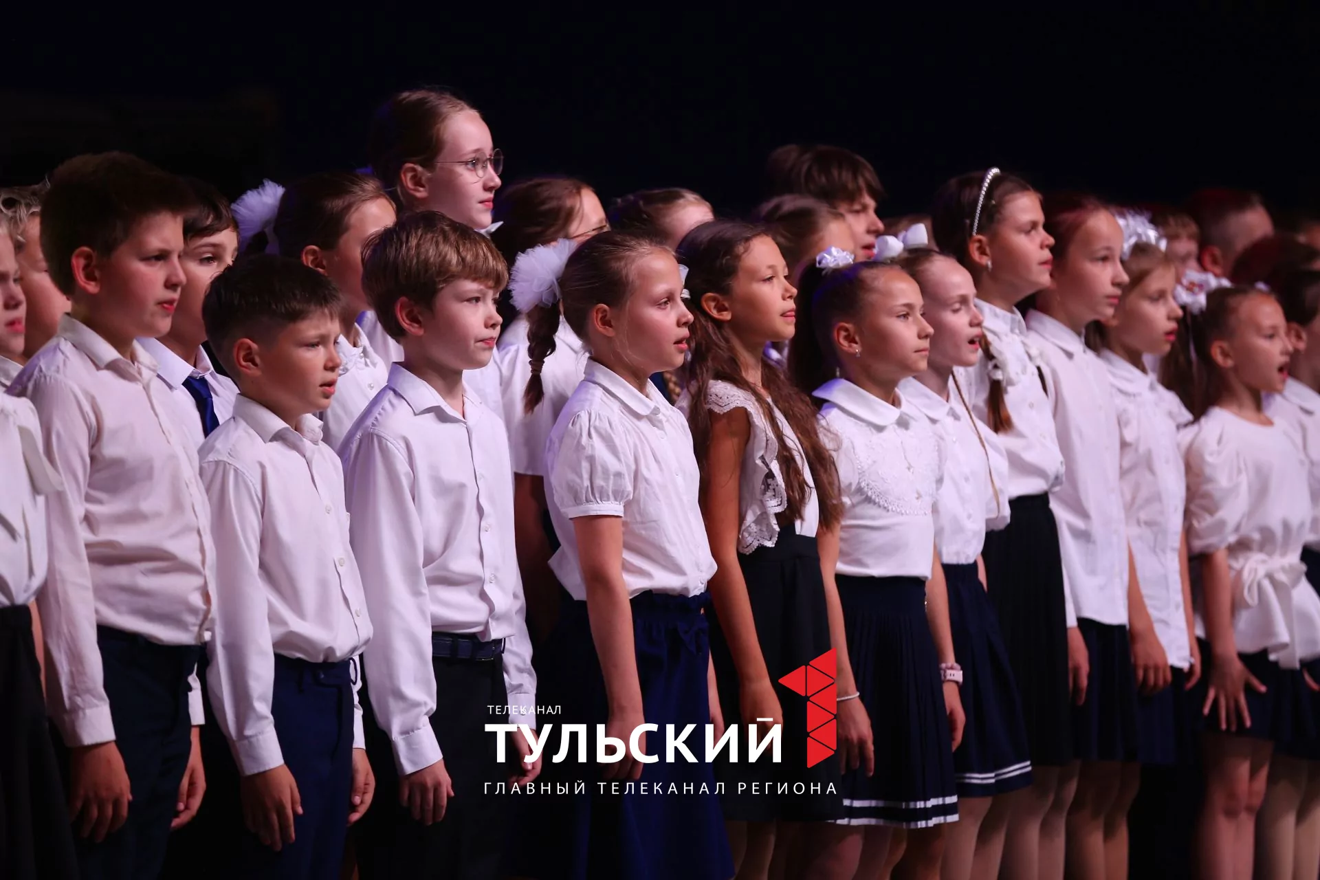 Праздник в честь выпускников прошёл в "Тула Арена": фоторепортаж