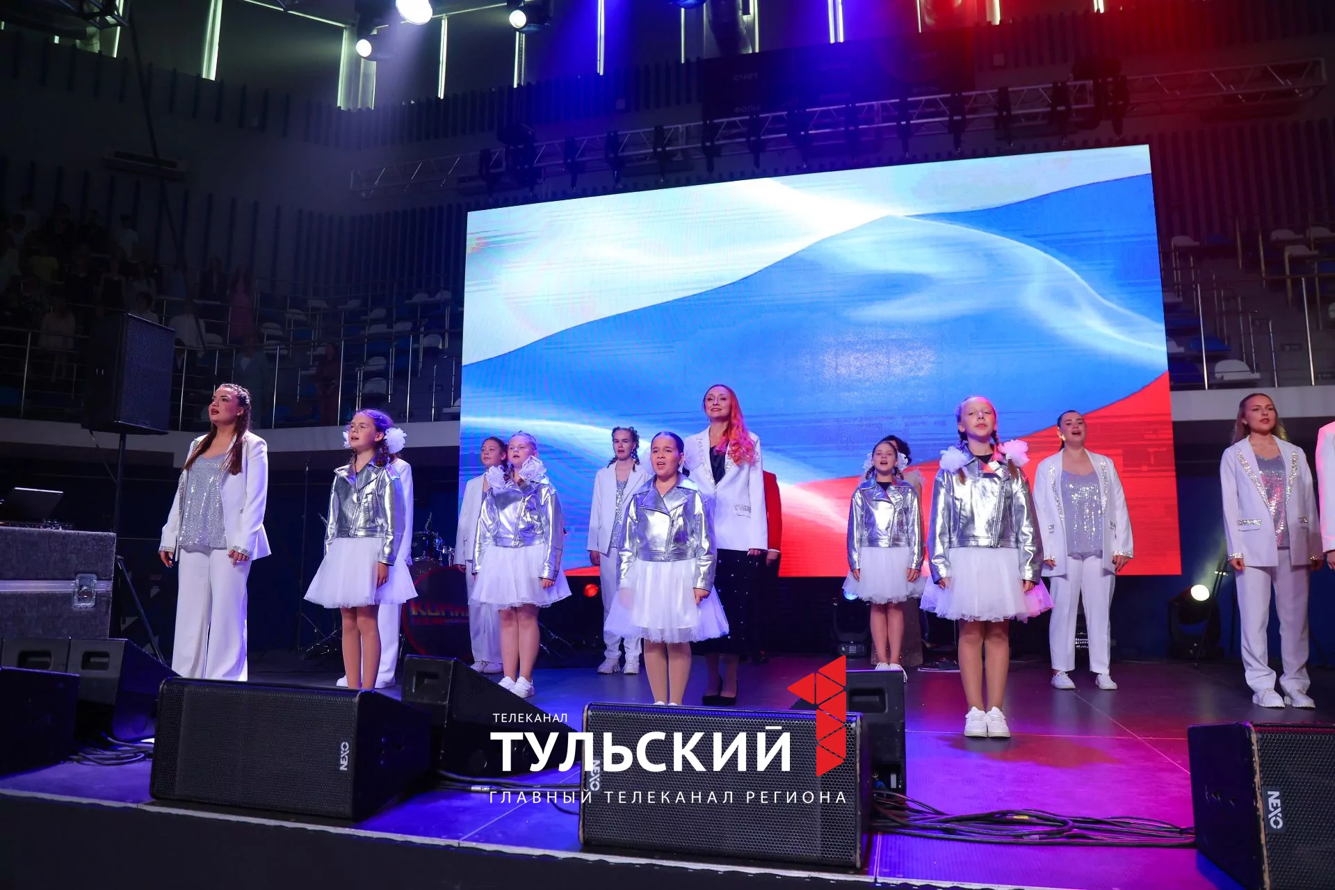 Праздник в честь выпускников прошёл в "Тула Арена": фоторепортаж