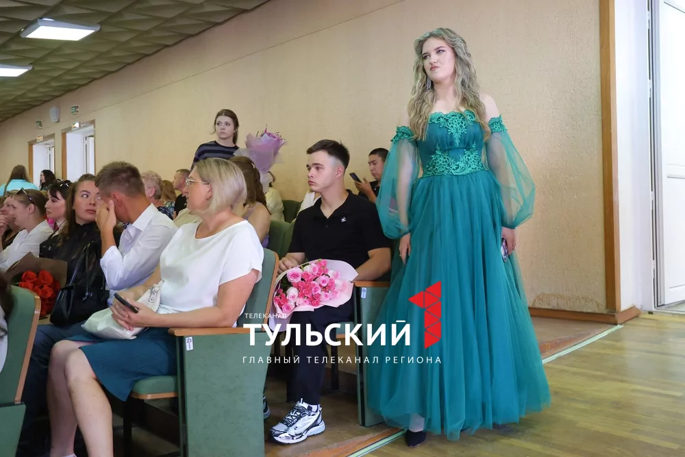 В Туле вручили дипломы будущим медикам: фоторепортаж